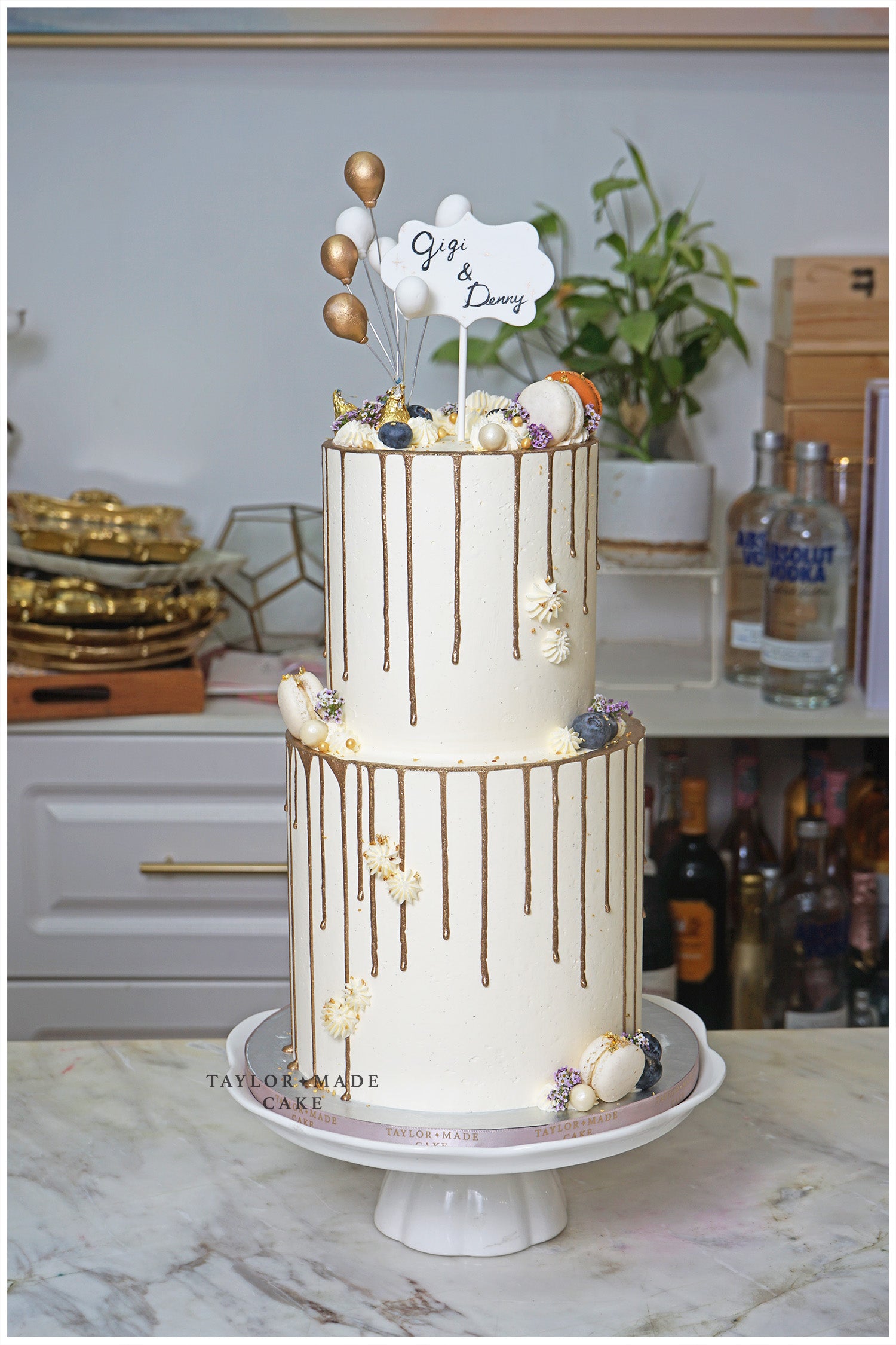 Golden Balloons Wedding Cake
