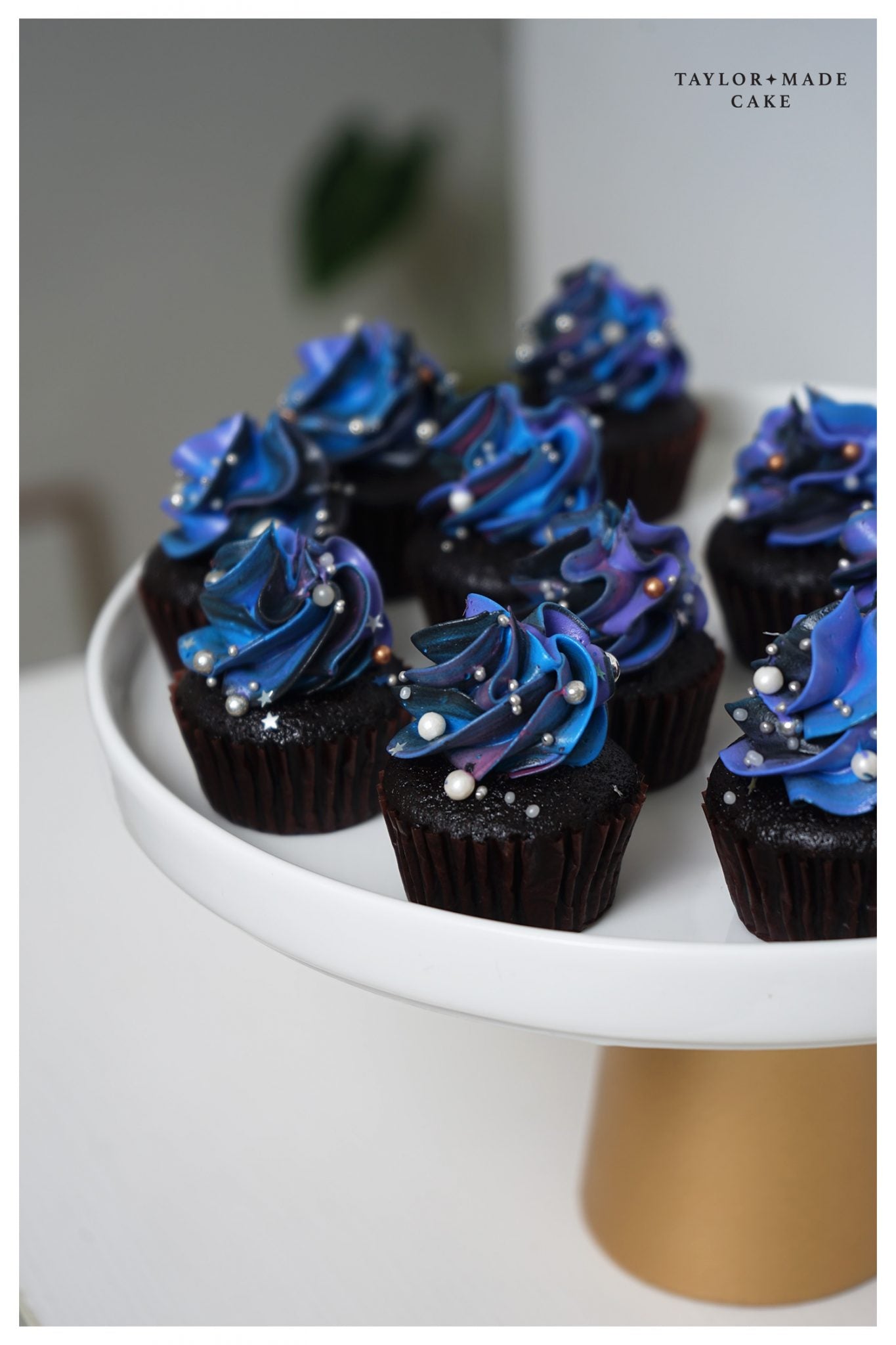 The Galaxy Mini Cupcake Set