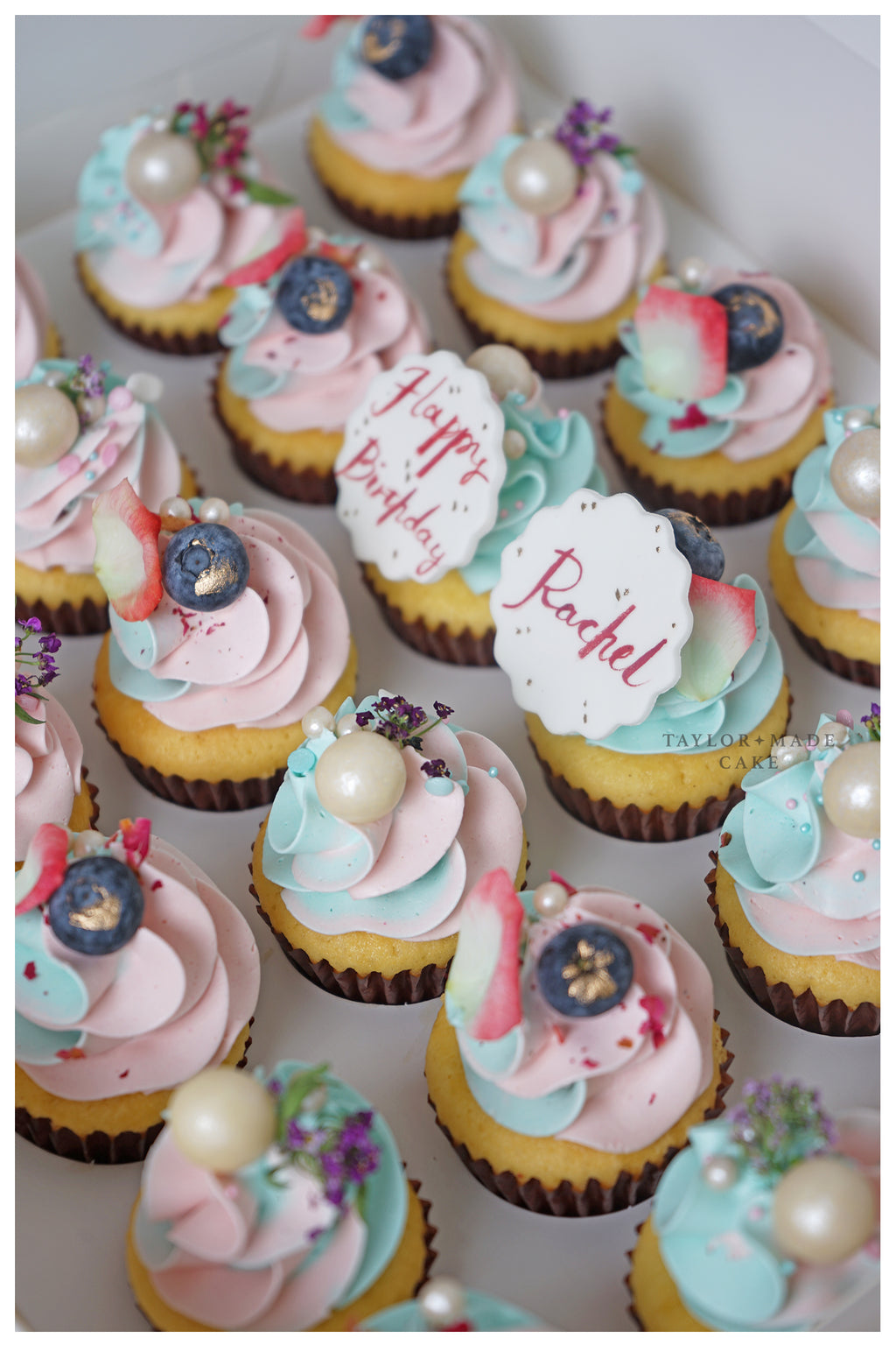 The Best Mini Cupcake Set