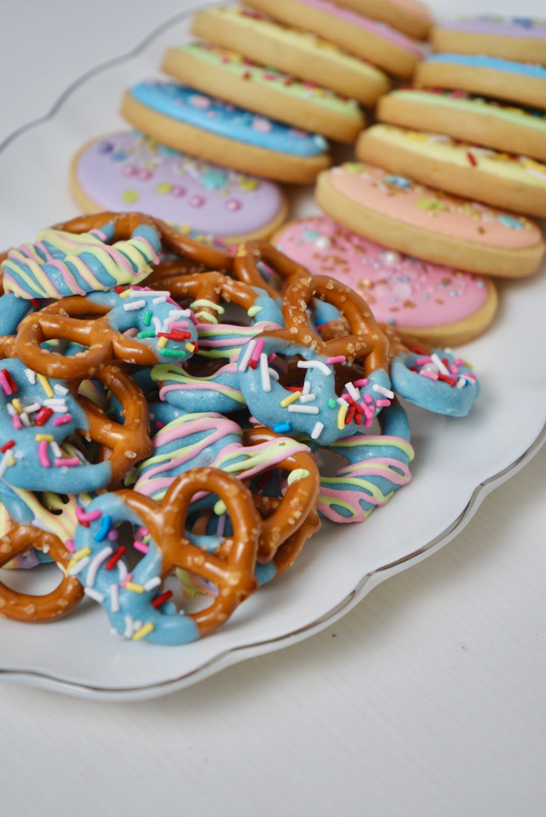 Rainbow Easter Cookies Set