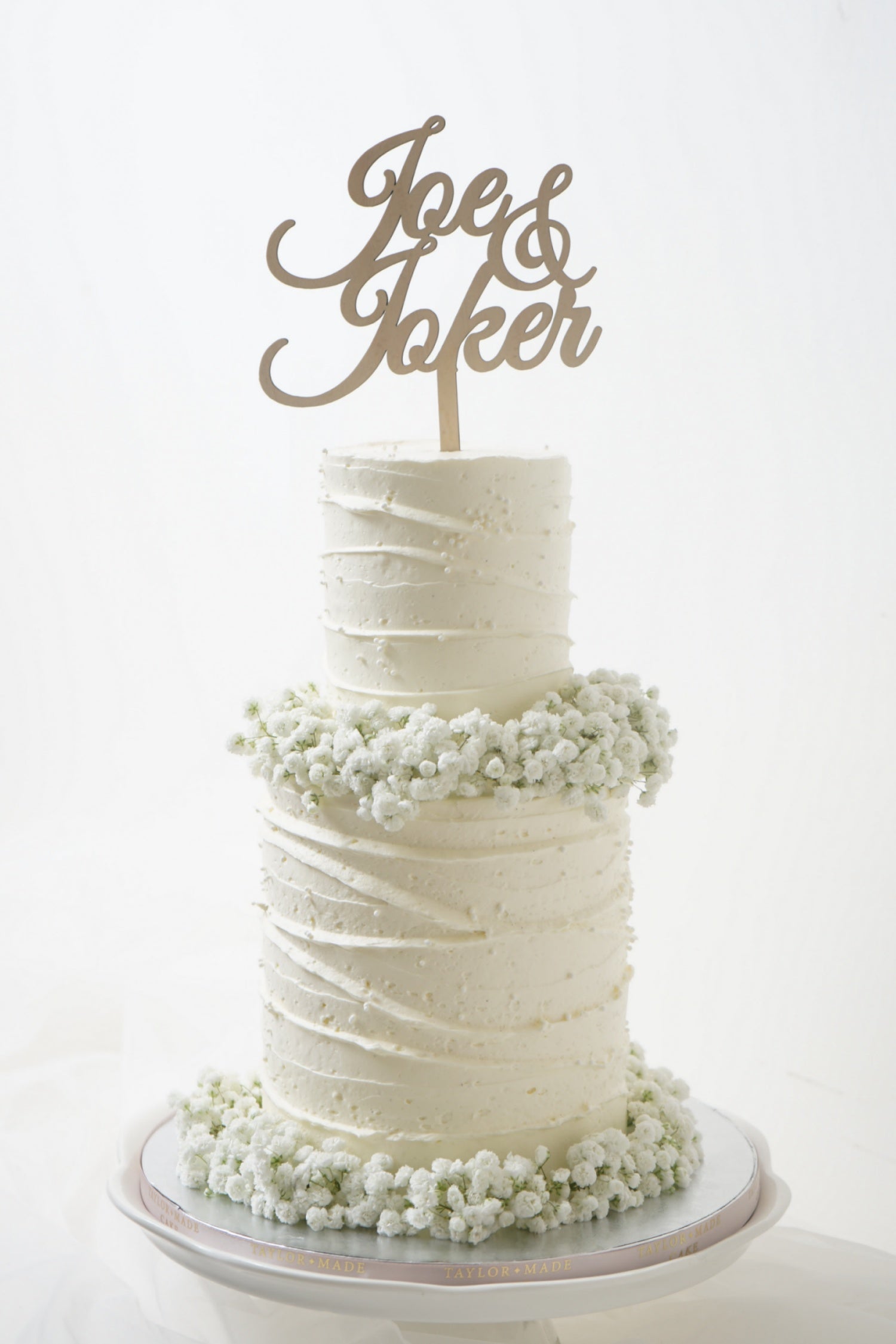 Baby’s Breath Wedding Cake
