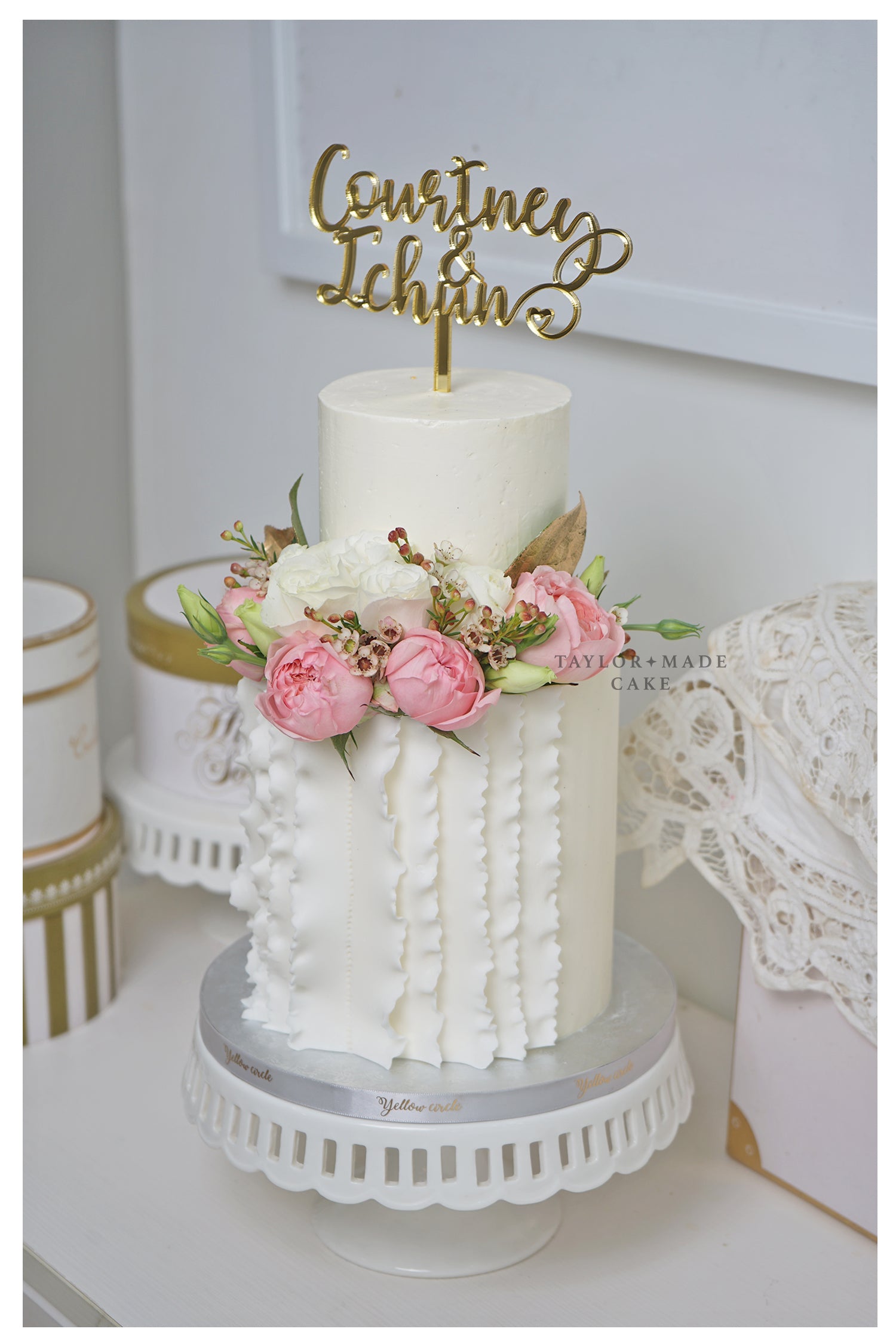 Camelia Ruffle Delicake